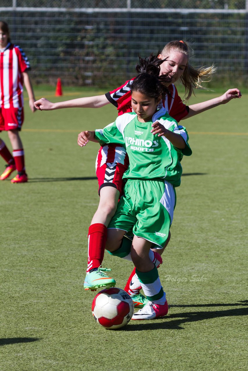 Bild 210 - C-Juniorinnen Kaltenkirchener TS - TuS Tensfeld : Ergebnis: 7:0